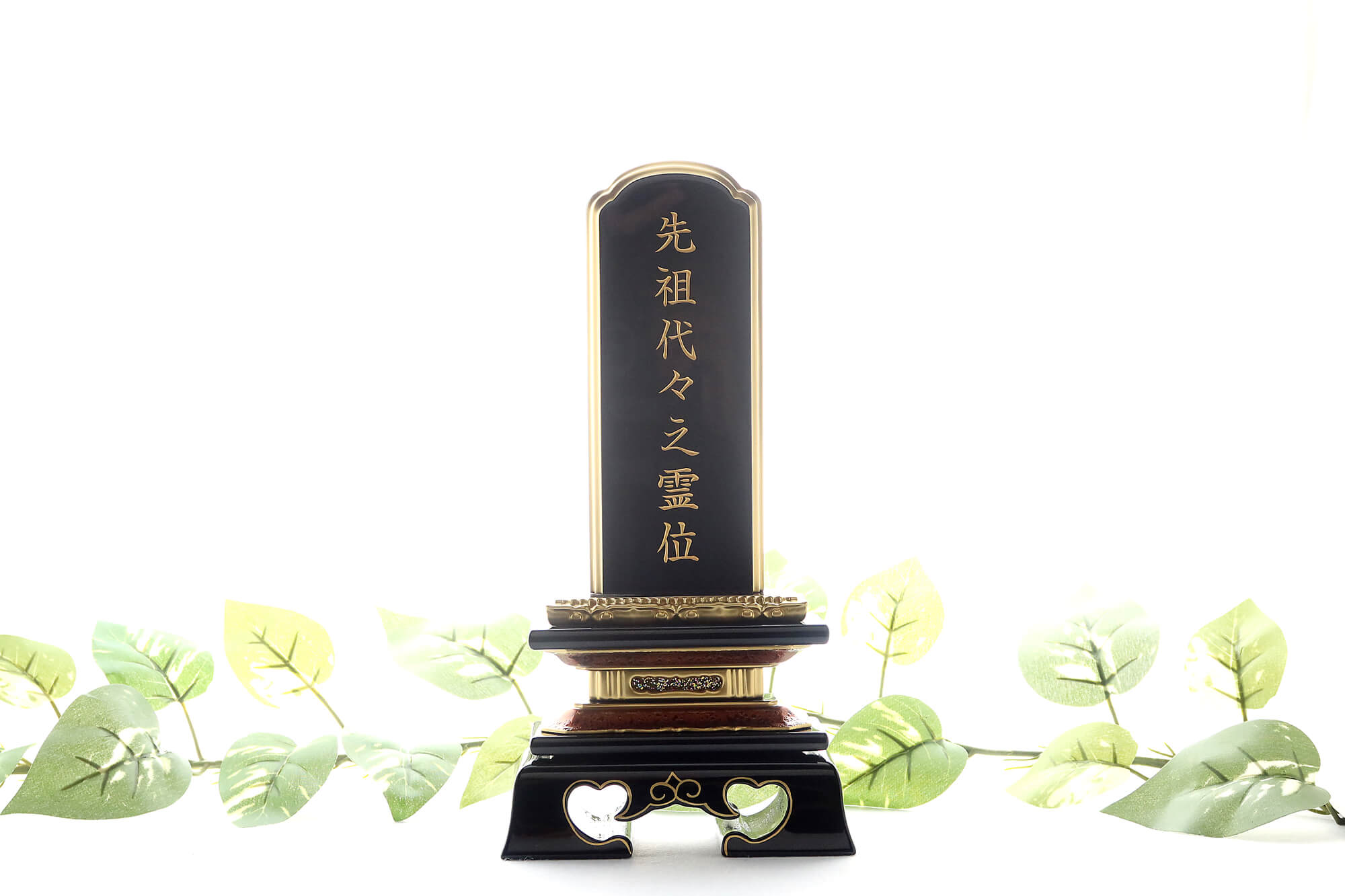 浄土真宗の位牌｜不要な理由・法名軸/過去帳の使い方・本願寺派と大谷派の違いを完全解説